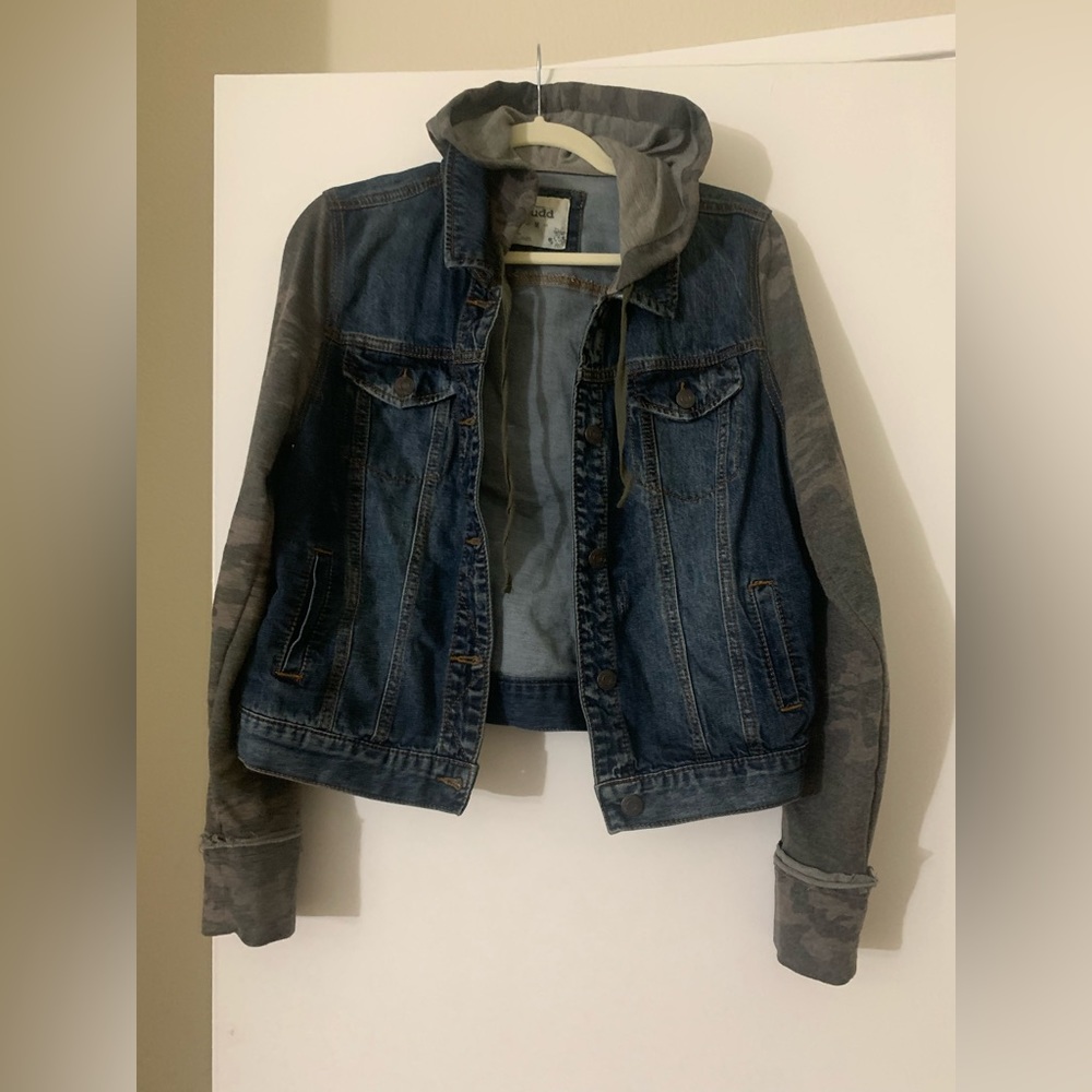 Mudd Jean jacket with camo sleeves